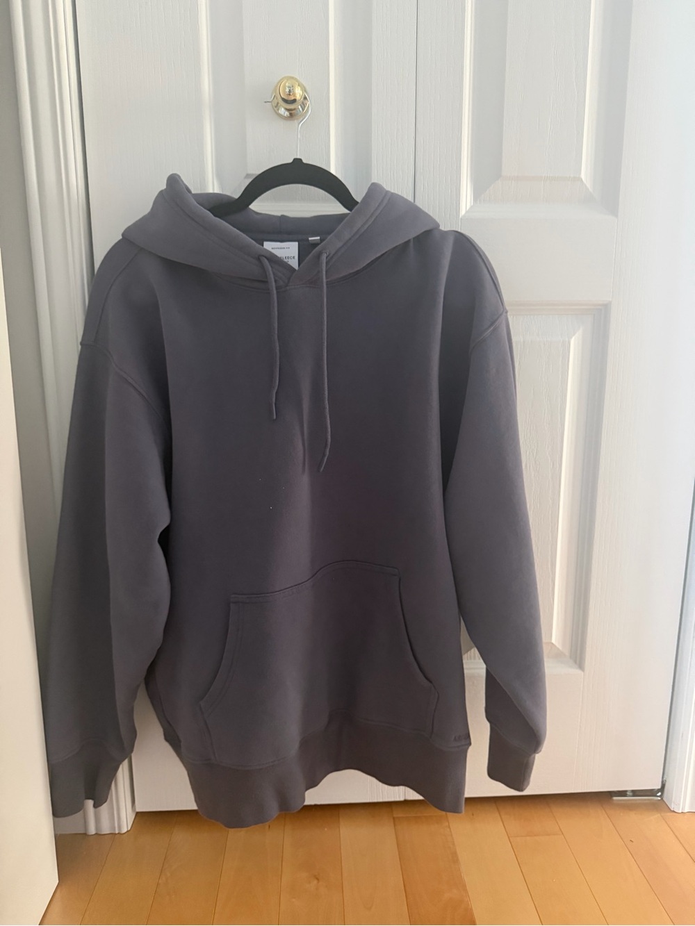 Aritzia Women’s Slate Gray Pullover Hoodie